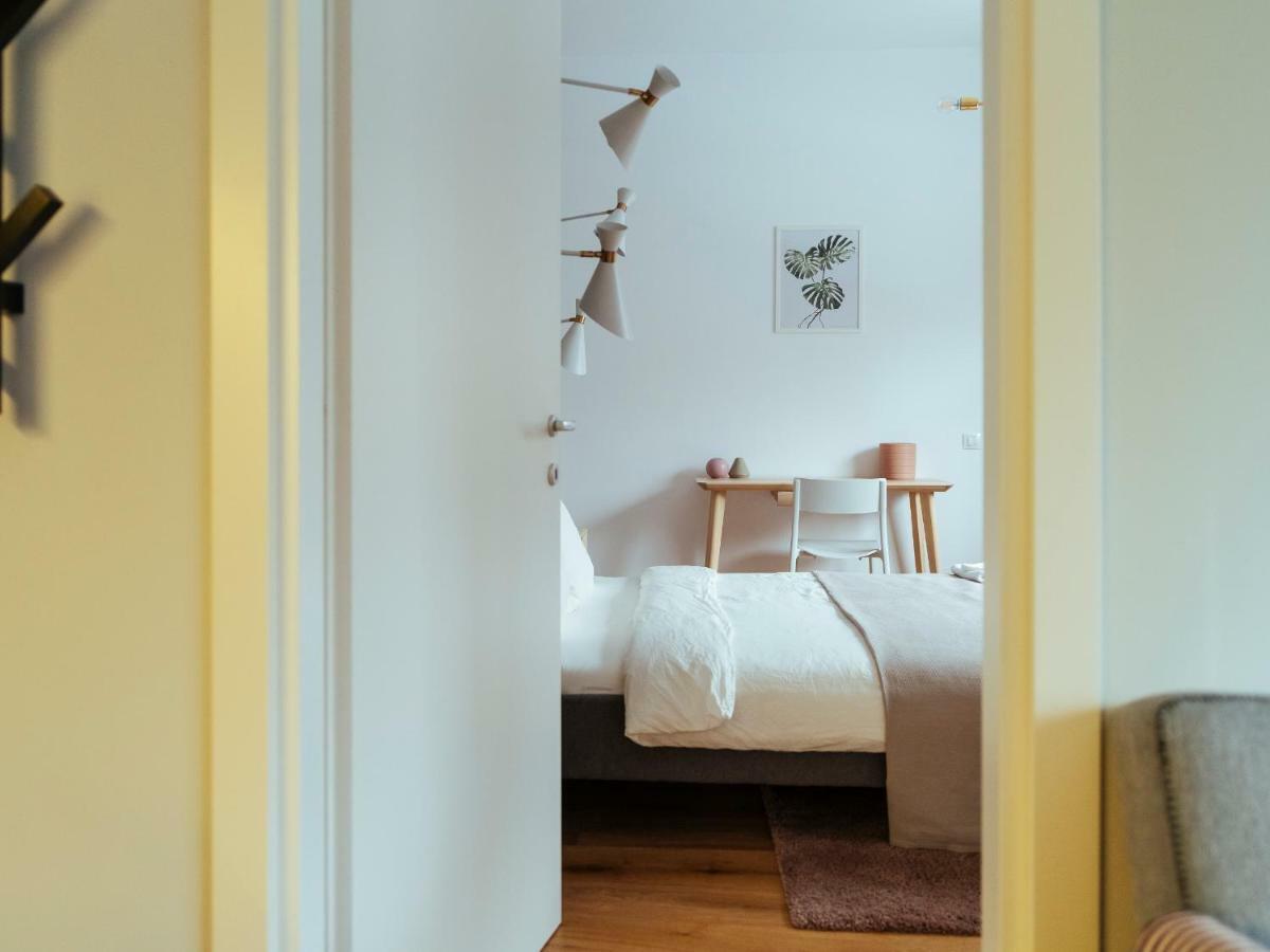 Boutique Luxury Flats - La Maison Du Petit Paris Bucareste Exterior foto